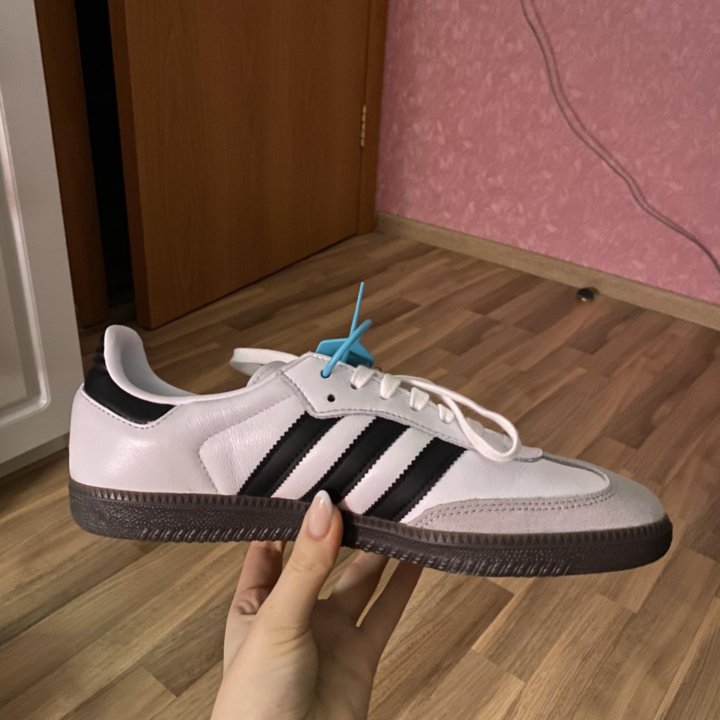Adidas samba