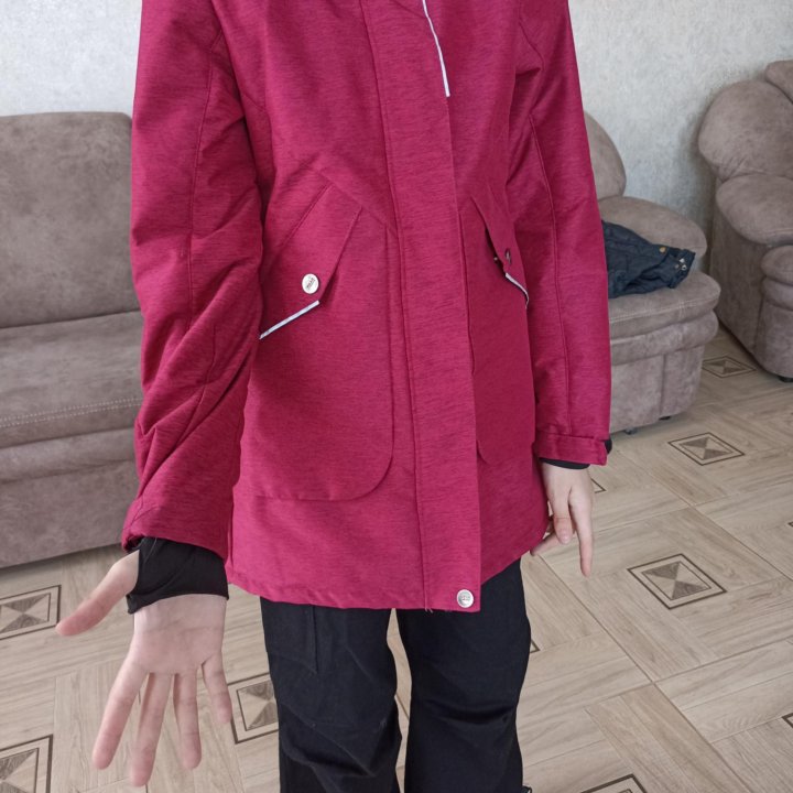 Куртка новая на дев, р. 134-152