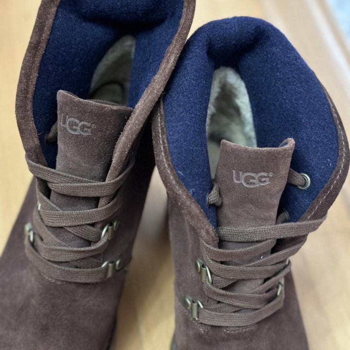 Ботинки Ugg