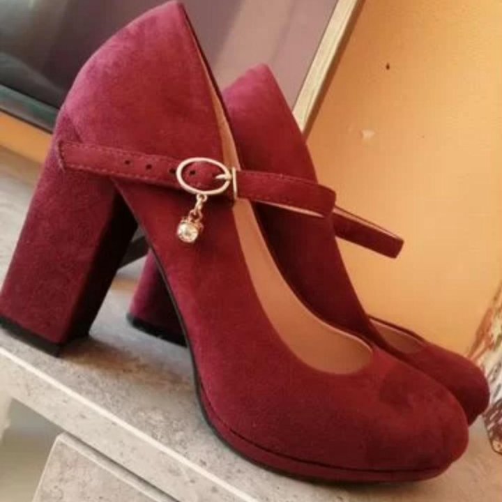 Замшевые туфли