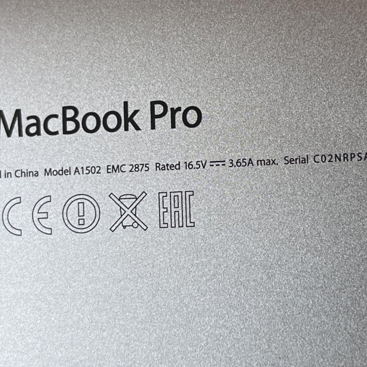 Apple MacBook Pro 13 2014 256 ssd новая батарея