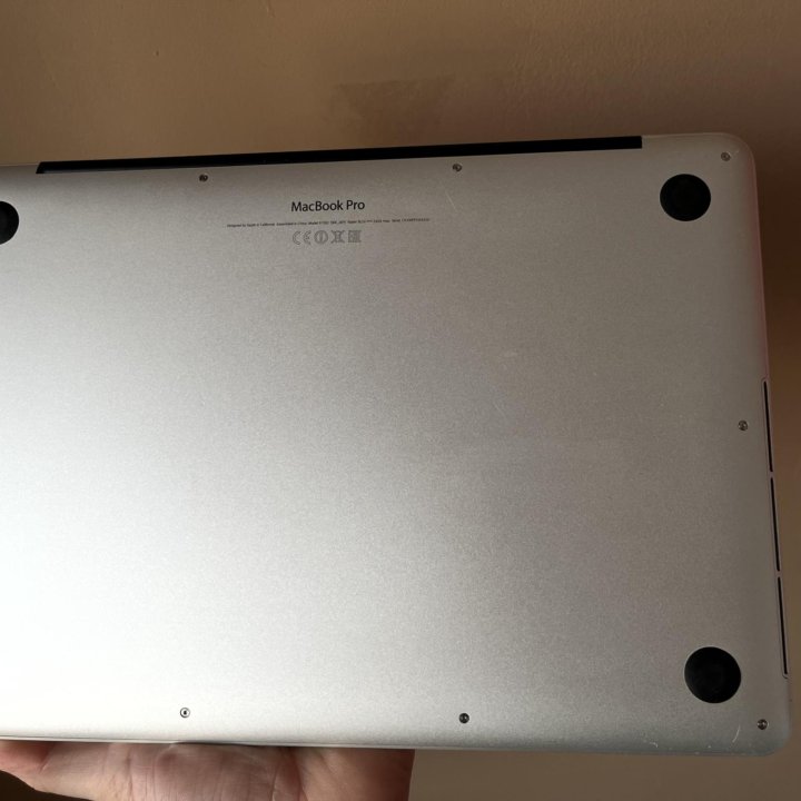 Apple MacBook Pro 13 2014 256 ssd новая батарея