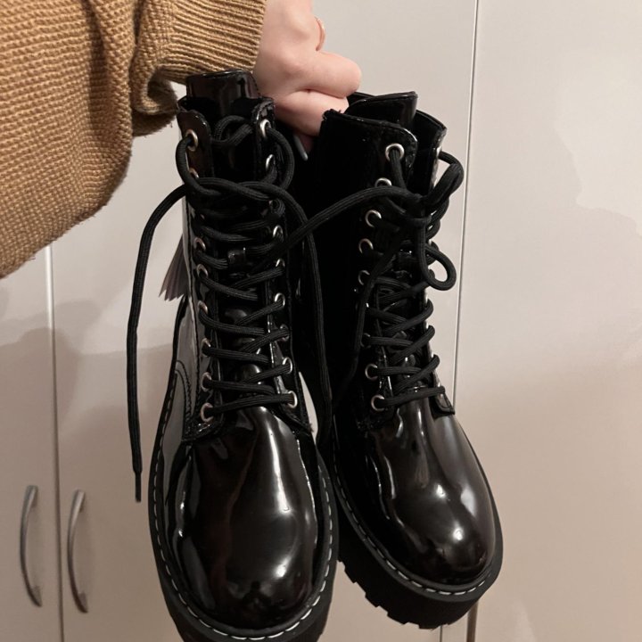 Лаковые ботинки H&M