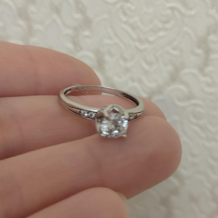Серебрянное кольцо