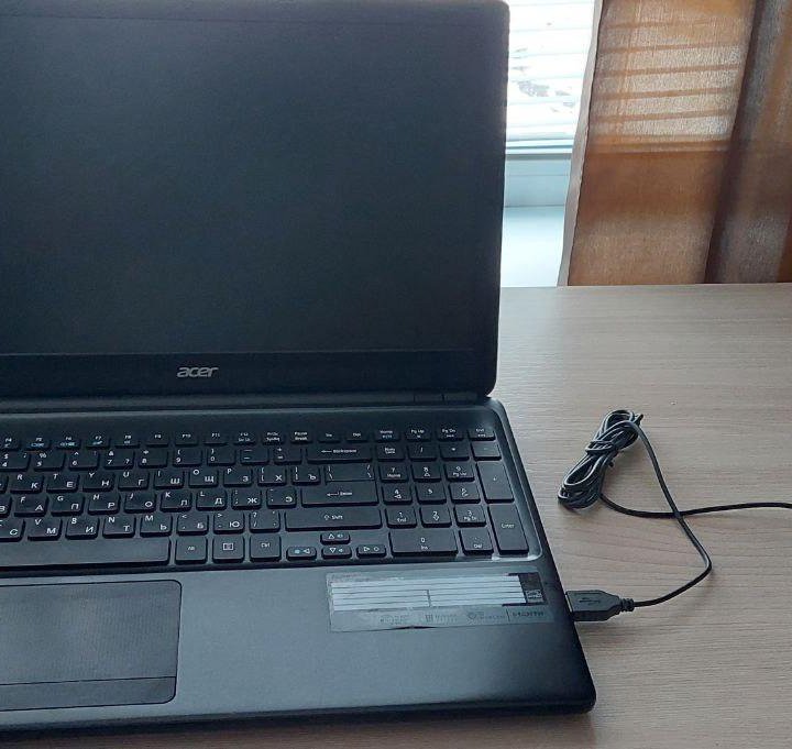 Ноутбук Acer Aspire E1 Series V5WE2