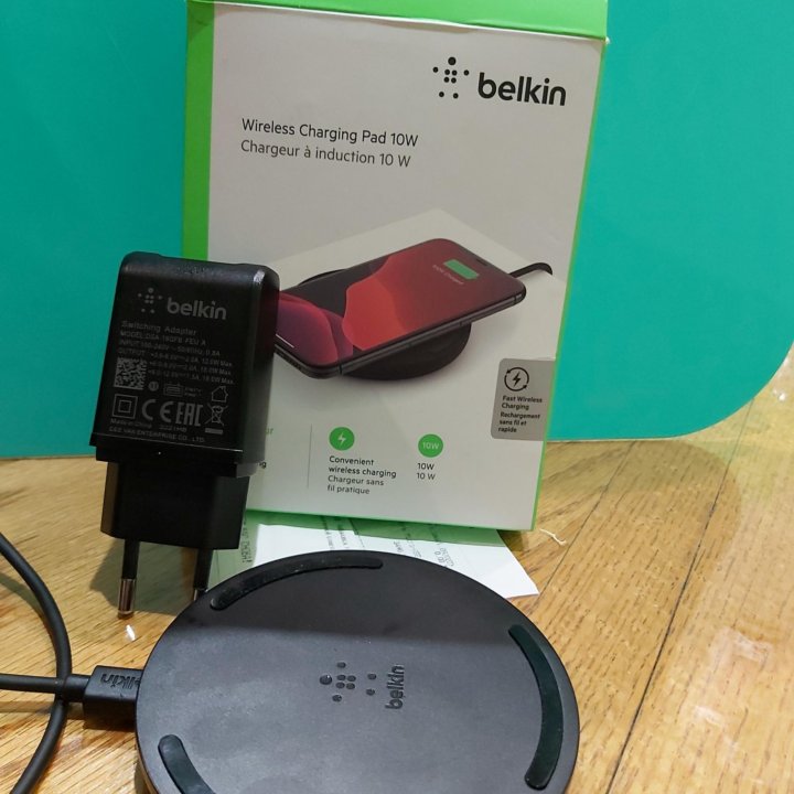 Беспроводное зарядное устройство BELKIN