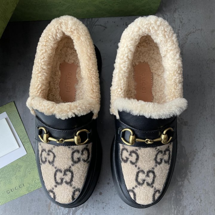 Лоферы Gucci 37