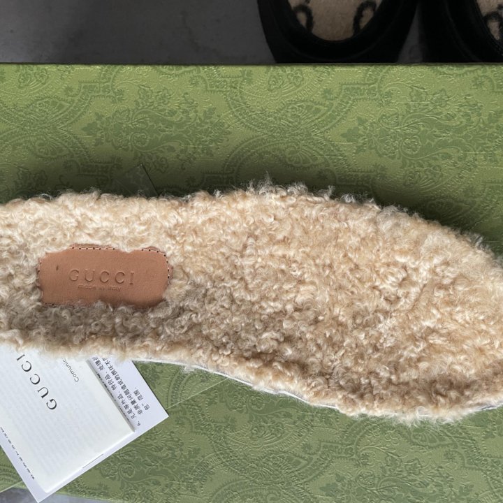 Лоферы Gucci 37