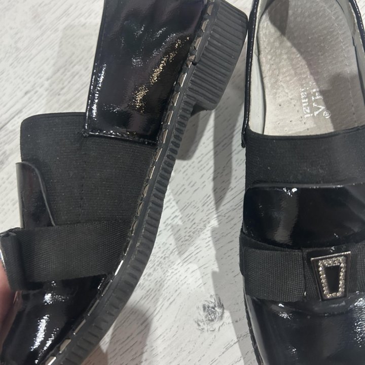 Туфли для девочки