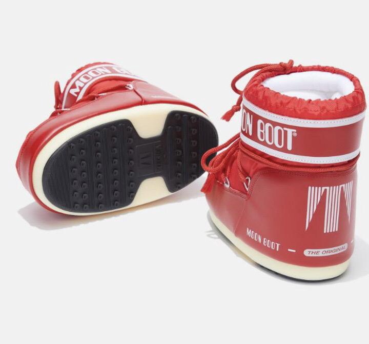 Moon boot