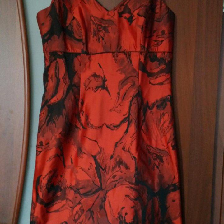 Платье вечернее