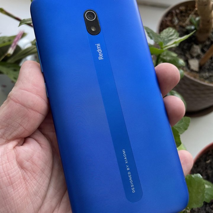 Продам Xiaomi Redmi 8A 2/32Gb