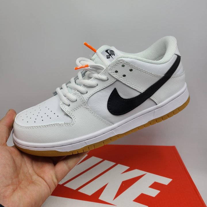 Nike SB Dunk Low Pro