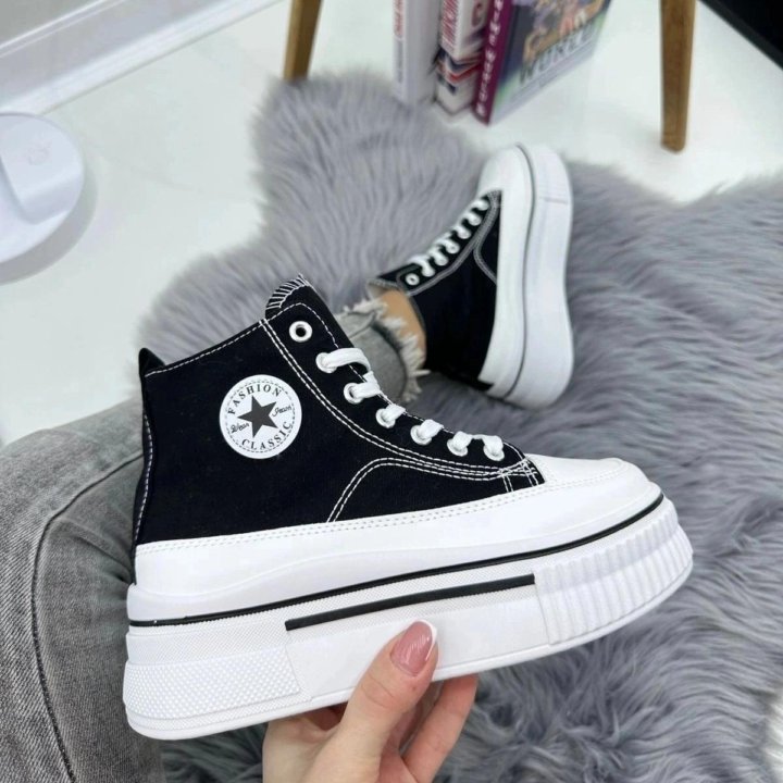 Кроссовки весна