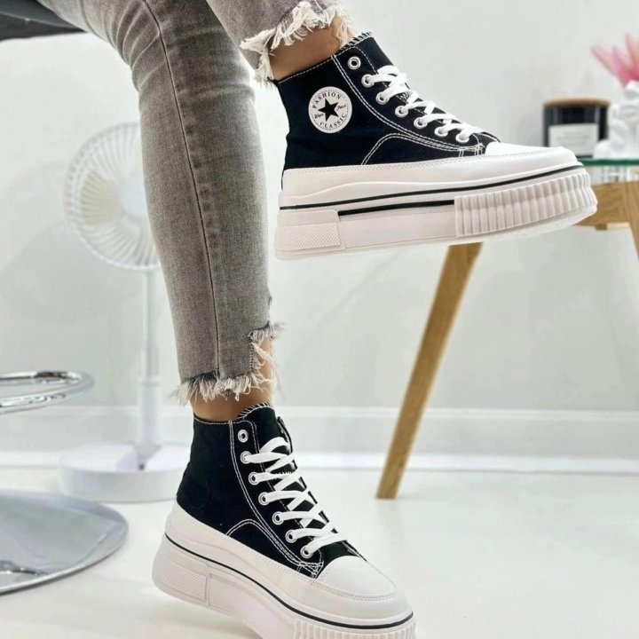 Кроссовки весна