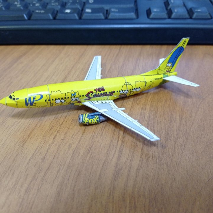 Модель Boeing 737 The Simpsons