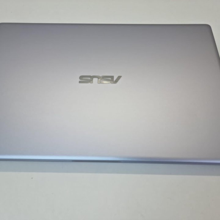 Asus ZenBook 14” IPS i5-8265U/512G/8G