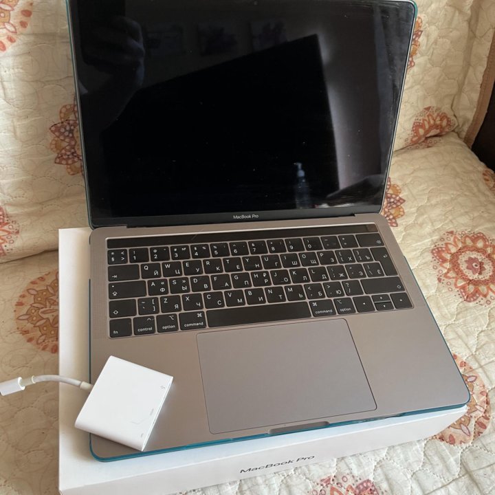 Продам ноутбук Apple Macbook pro 13 retina