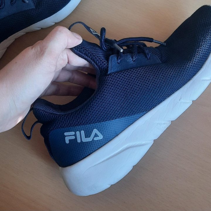 Кроссовки FILA