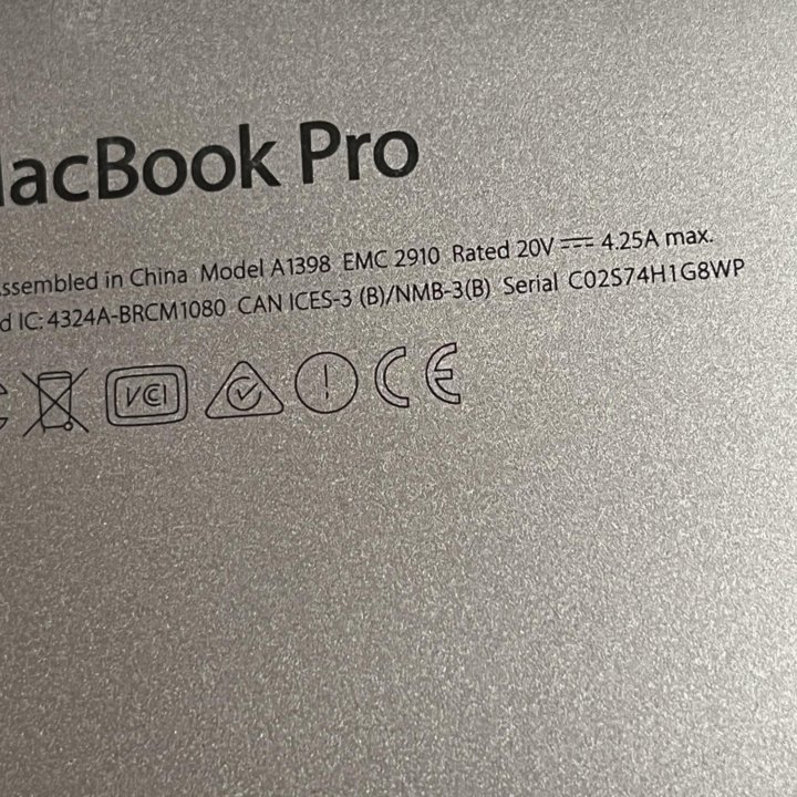 Apple MacBook Pro 15 2015 512 2гб Radeon новый поч