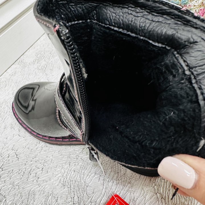 Ботинки демисезонные для девочки 25,27