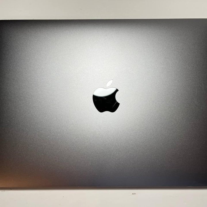 MacBook 12' 2016 Space Gray RAM 8 гб SSD 256 гб