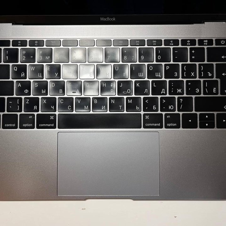 MacBook 12' 2016 Space Gray RAM 8 гб SSD 256 гб