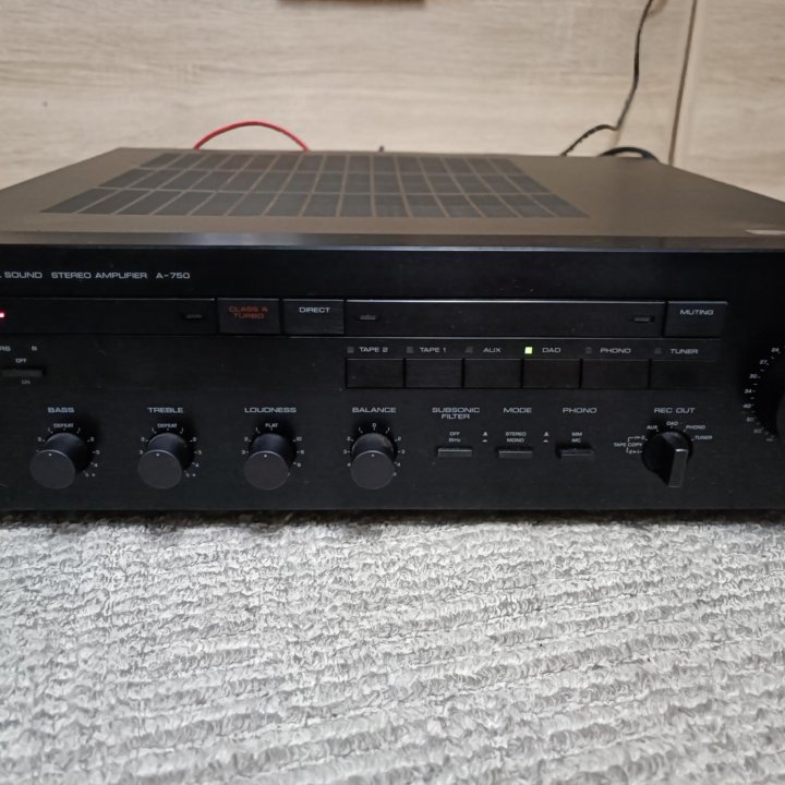 YAMAHA A750