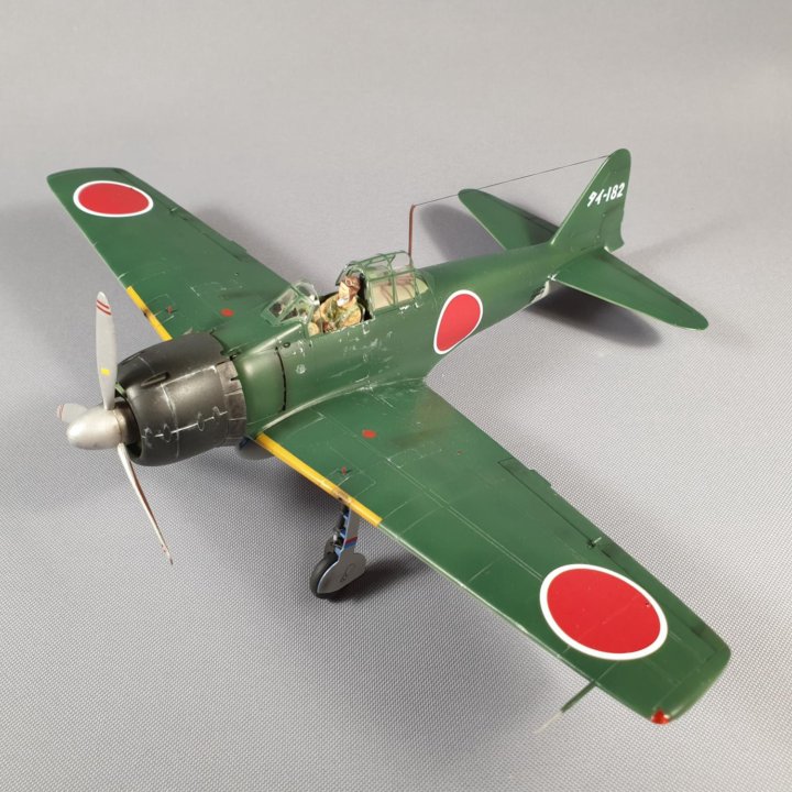 Зеро A6M3 Mitsubishi 1/48 (собранный и окрашенный)