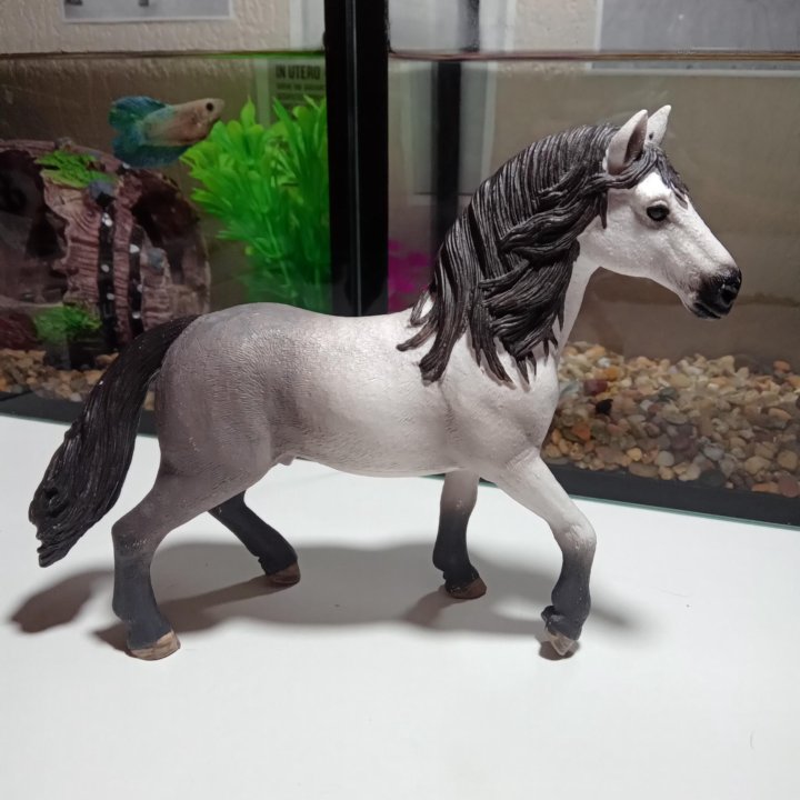 Фигурка лошади Schleich