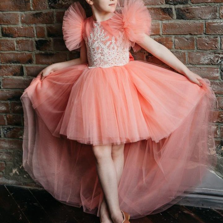 Платье праздничное