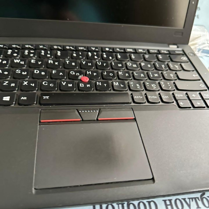 Lenovo x250 CORE I5 5200/256gb SSD/4gb ram (8gb)/