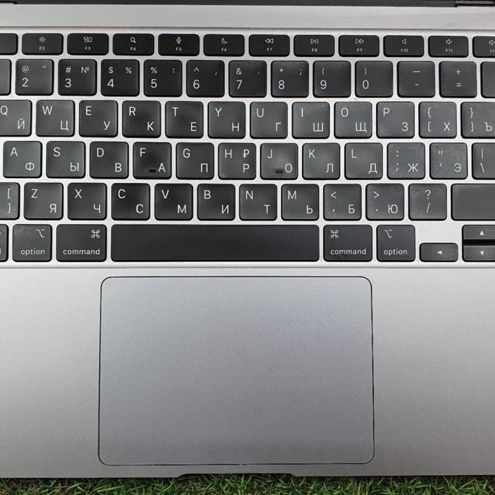 MacBook Air M1, 2020 A2337 302 цикла