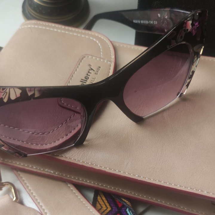 Солнцезащитные очки