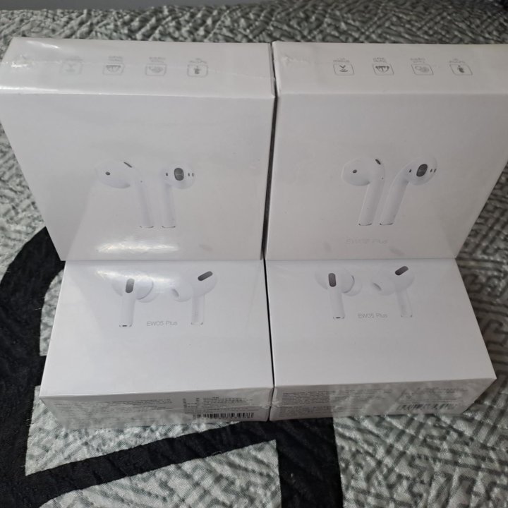 Наушники AirPods Hoco EW02 Plus, запакованные