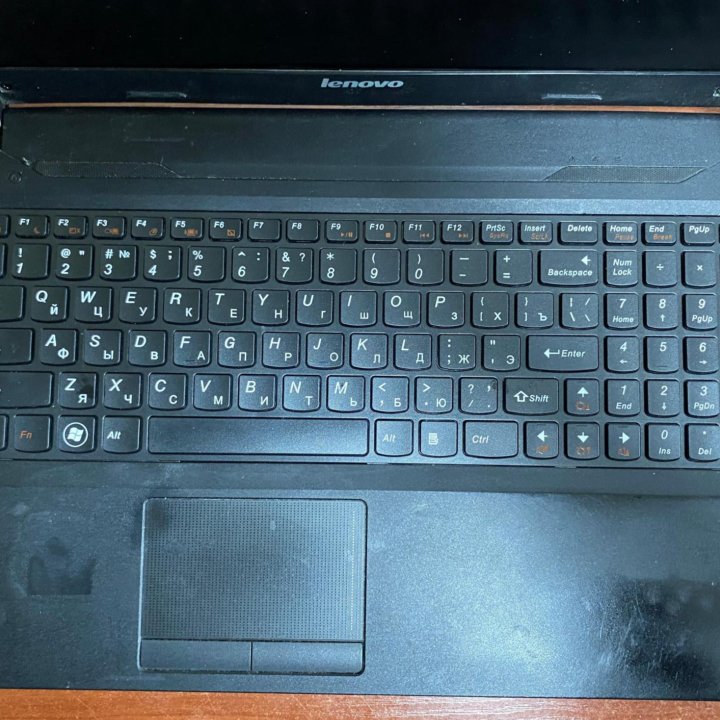 Lenovo B590