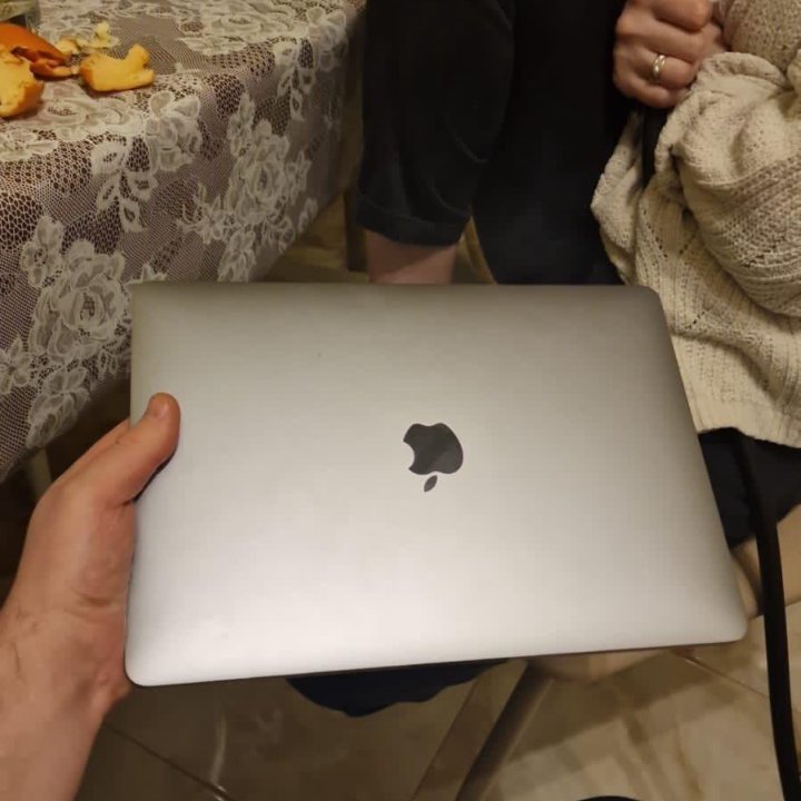 A2338, 2022 год, MacBook Pro 13 m2. MNEH3LL/A, отл