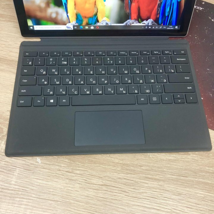 Microsoft surface pro 4/2К экран/i5/SSD-256гб/8гб