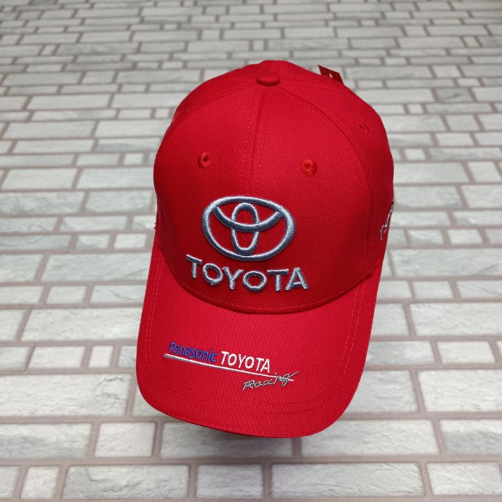 Красная бейсболка Toyota хлопок