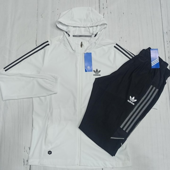 Костюм спортивный Adidas