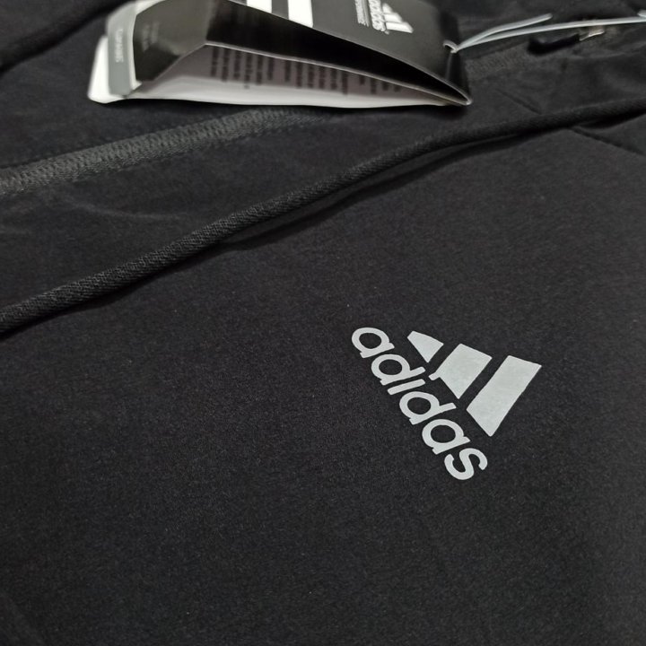 Спортивный костюм Adidas