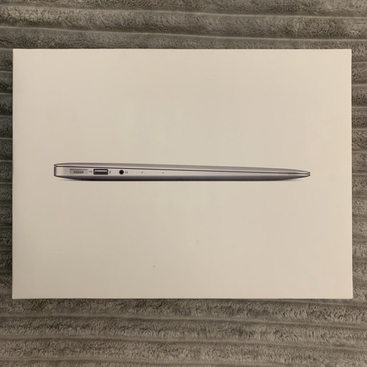 Apple MacBook Air A1466 Early 2015