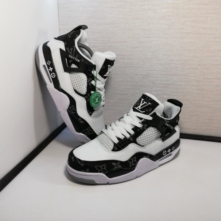 Кроссовки Nike air Jordan 4