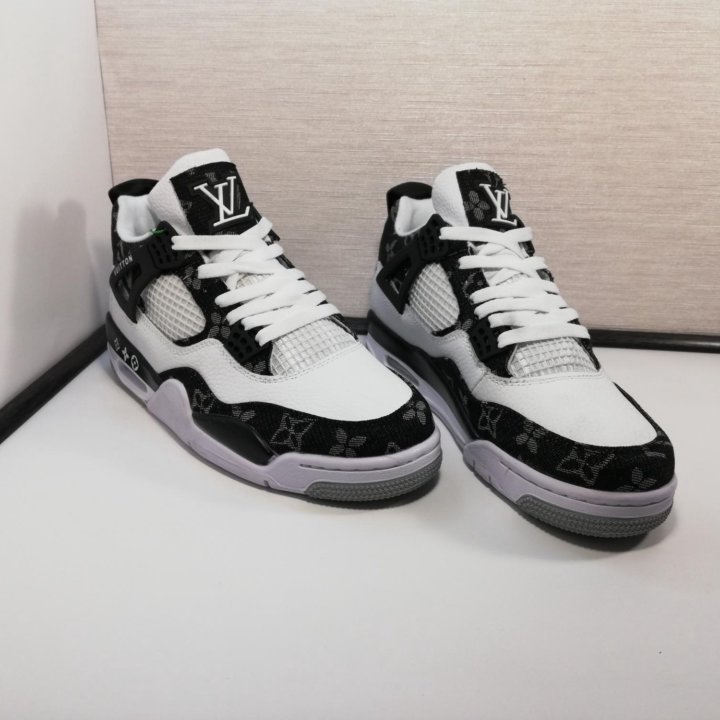 Кроссовки Nike air Jordan 4