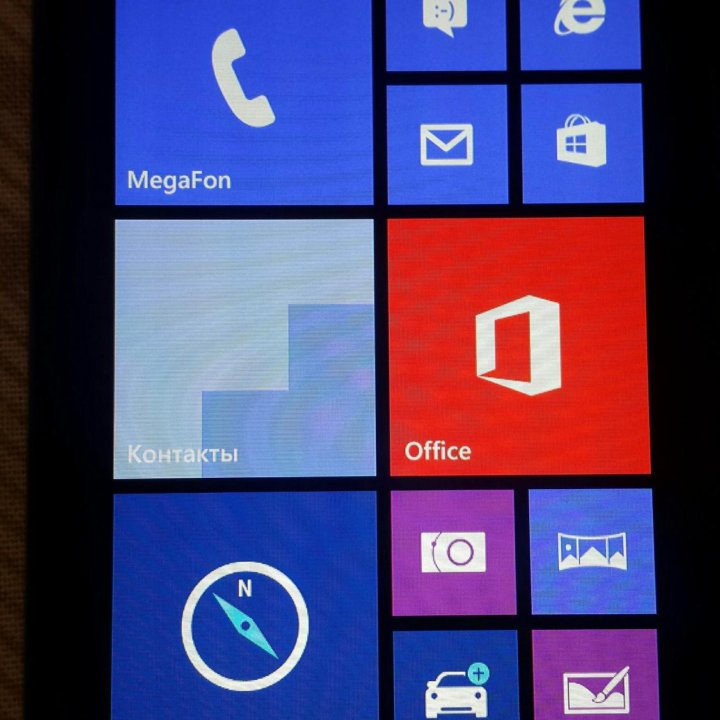 Телефон Nokia Lumia 720