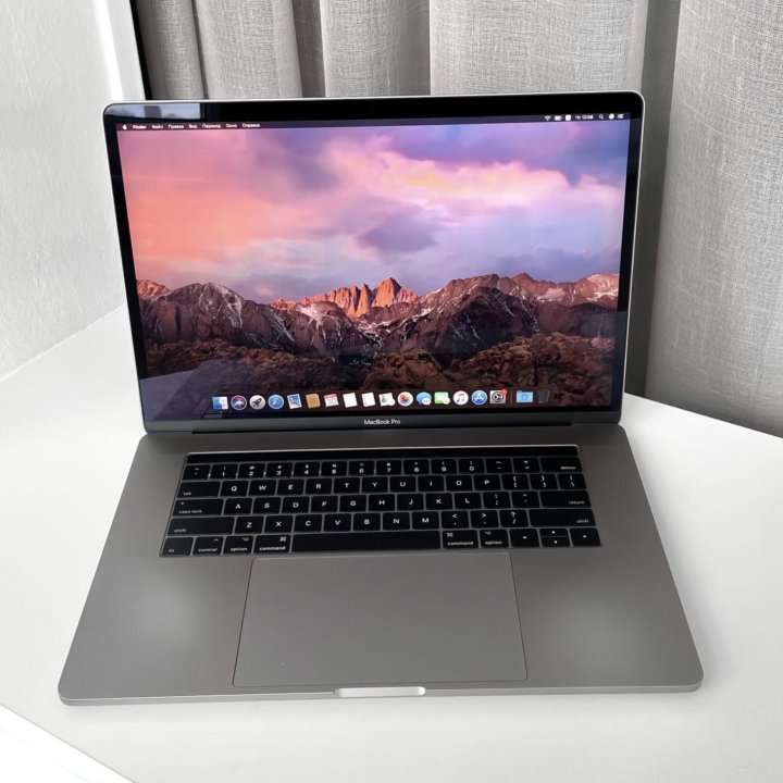 MacBook Pro 15-inch 2.9GHZ/16GB/512GB