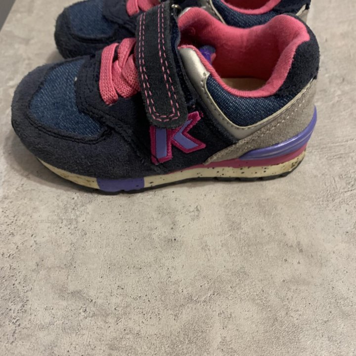 Кроссовки котофей