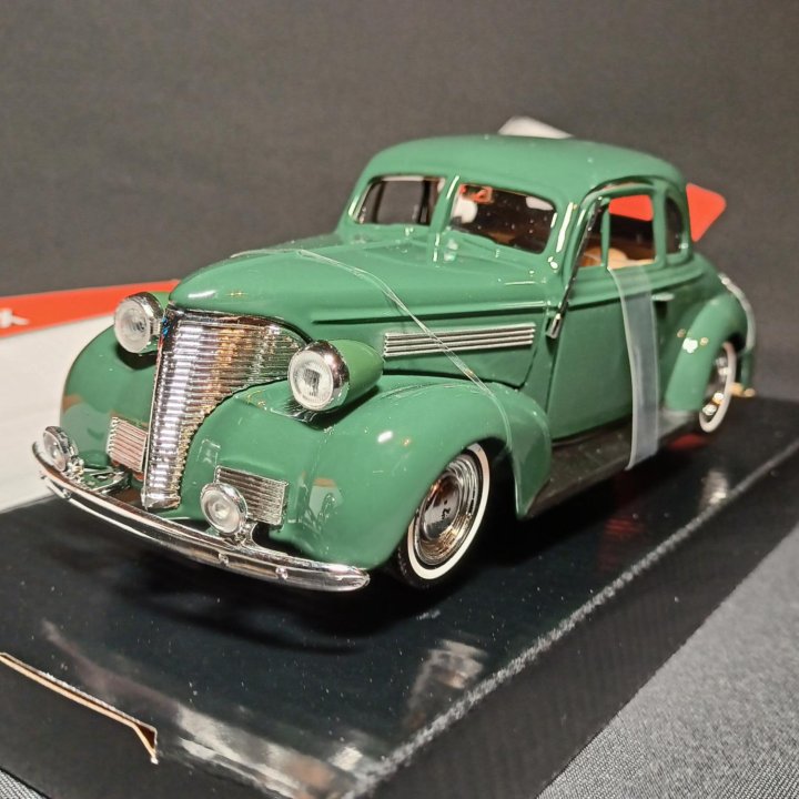 Модель Chevrolet Coupe 1939 Motormax 1:24