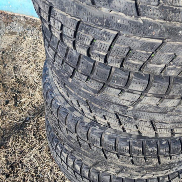 Японская зимняя резина 235/55 R18