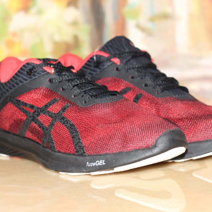 Кроссовки Asics Fuzex